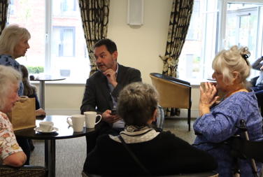 Mark Selby With Customers
